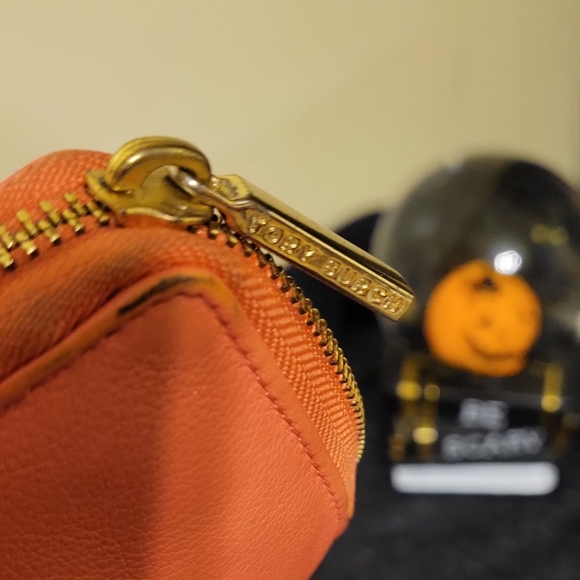 Tory Burch Orange Wallet with Gold Logo - Picture 3 of 7